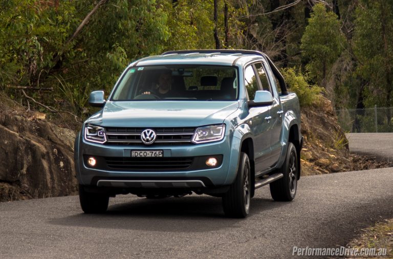 2016 Volkswagen Amarok Atacama TDI420 review (video)