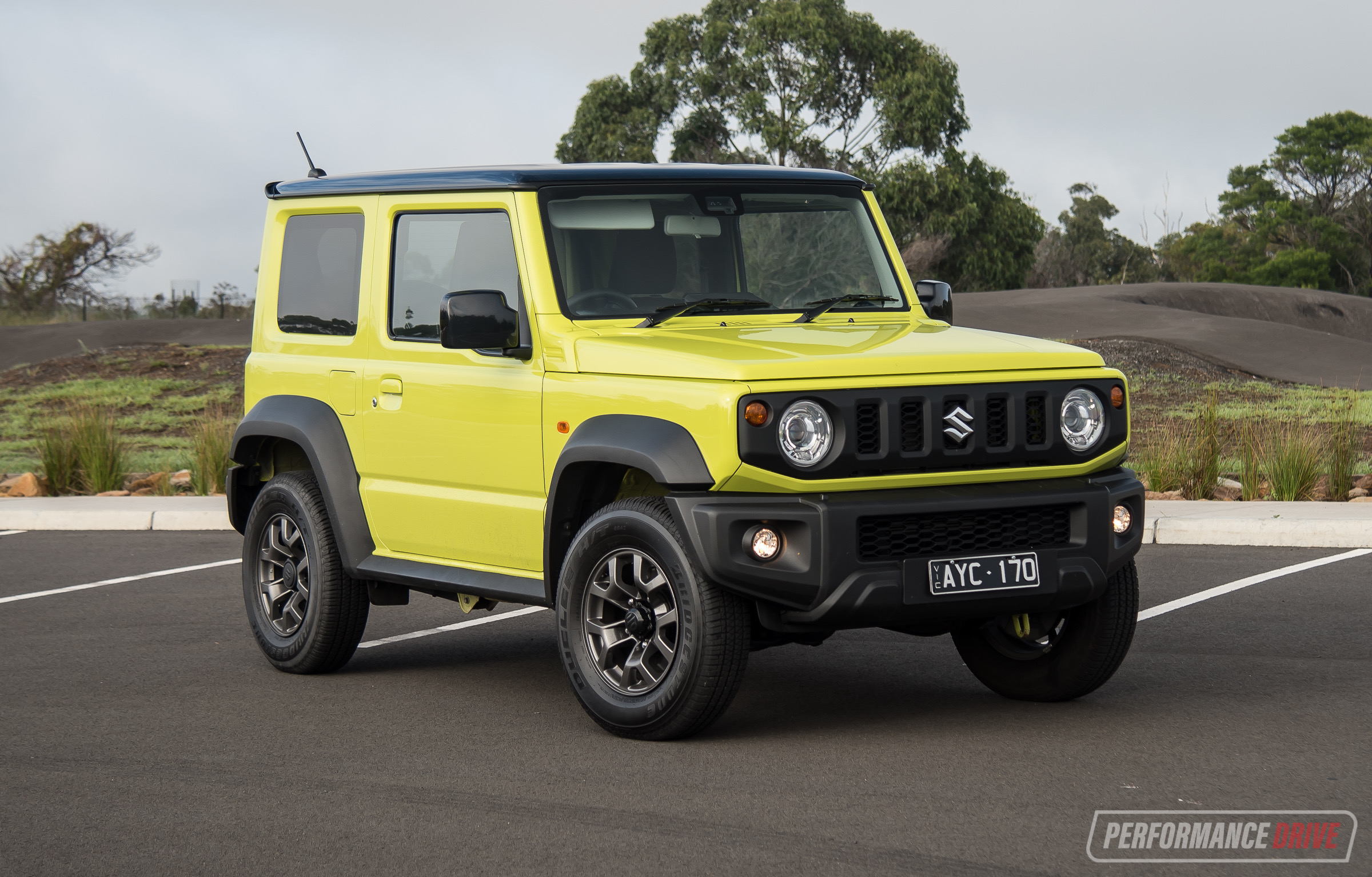 2019 Suzuki Jimny review (video)