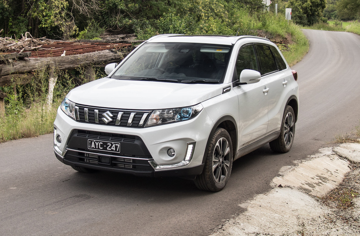 2019 Suzuki Vitara Turbo AWD review (video)