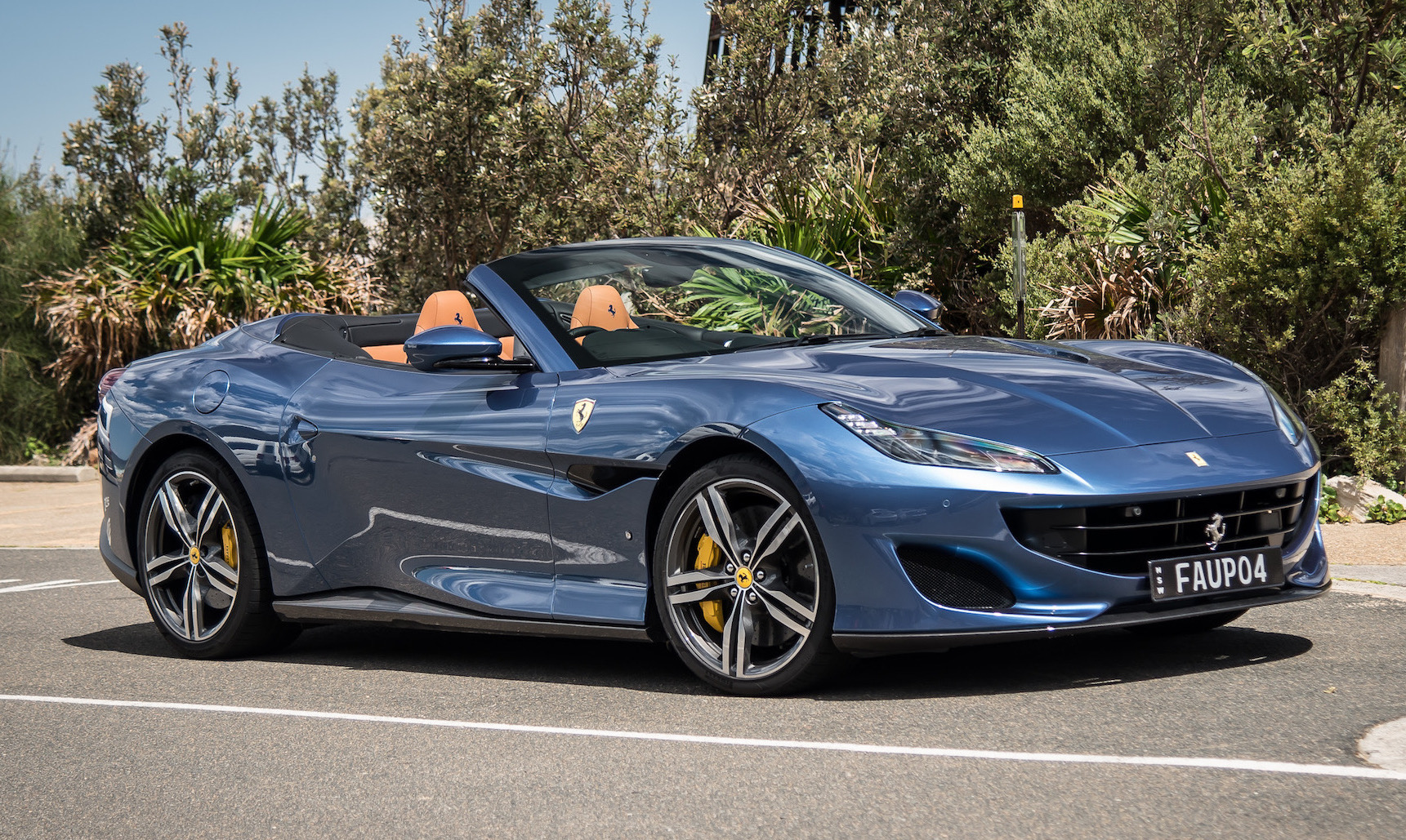 2020 Ferrari Portofino review (video)