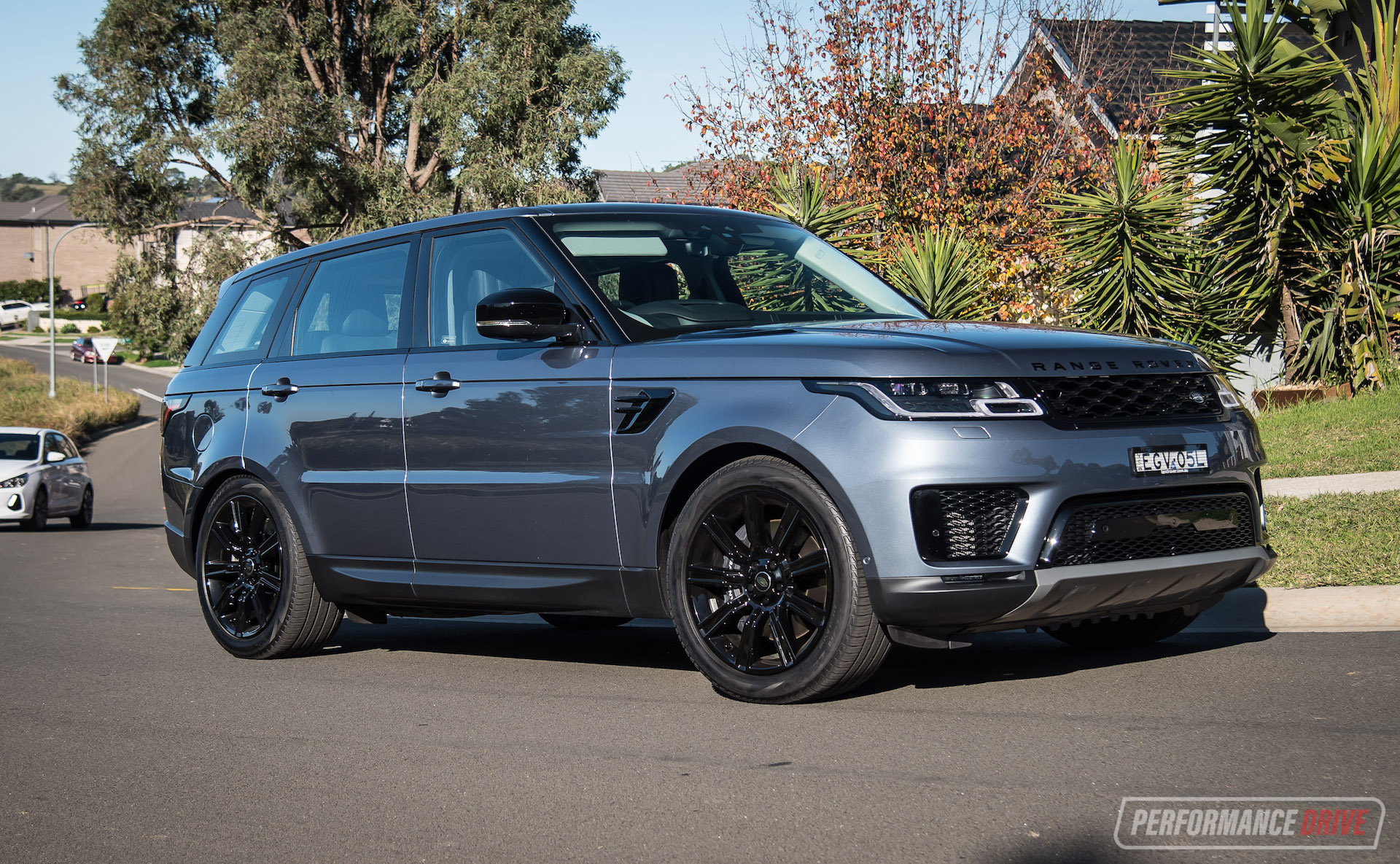 2020 Range Rover Sport P400e PHEV review (video)