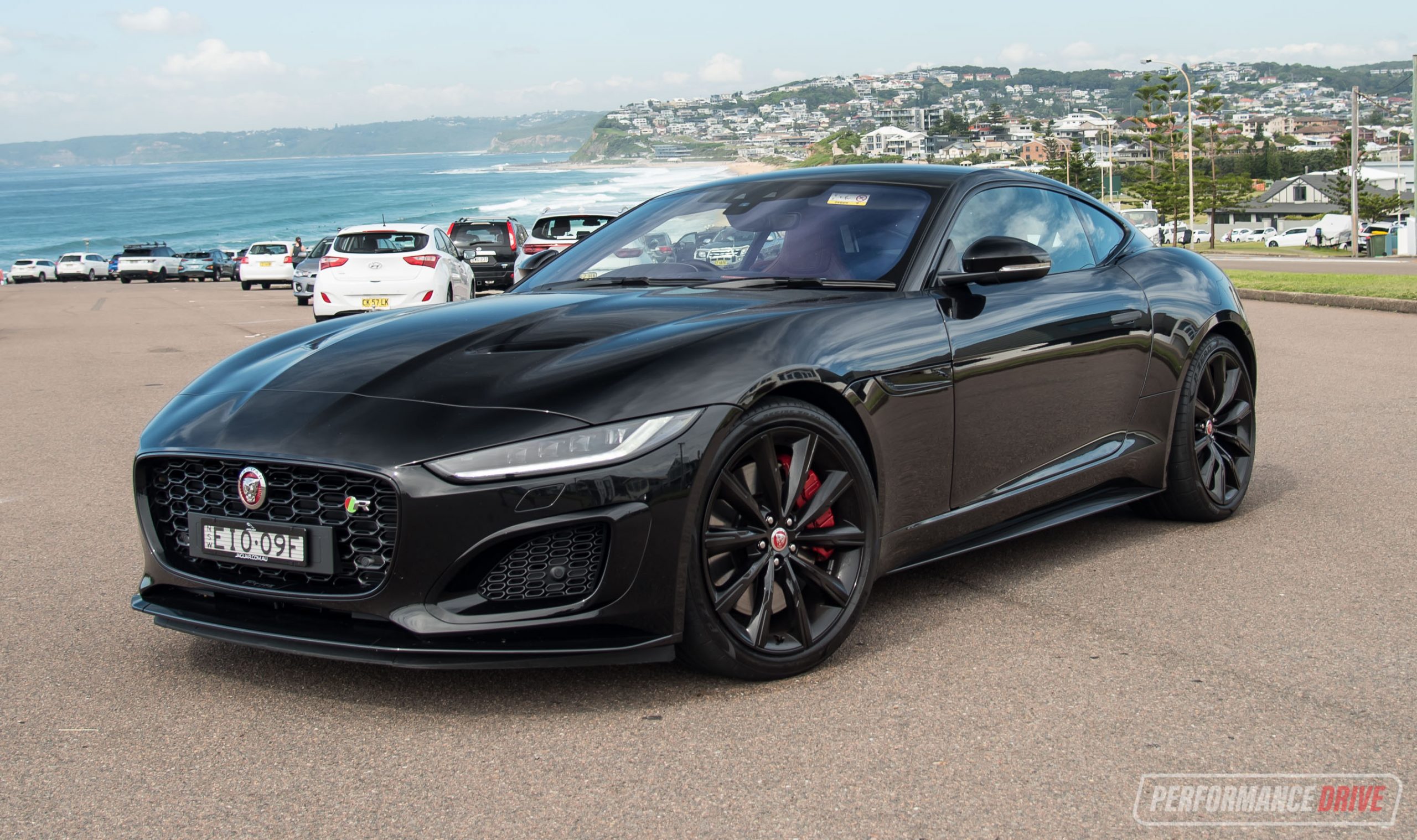 2021 Jaguar F-Type R review (video)