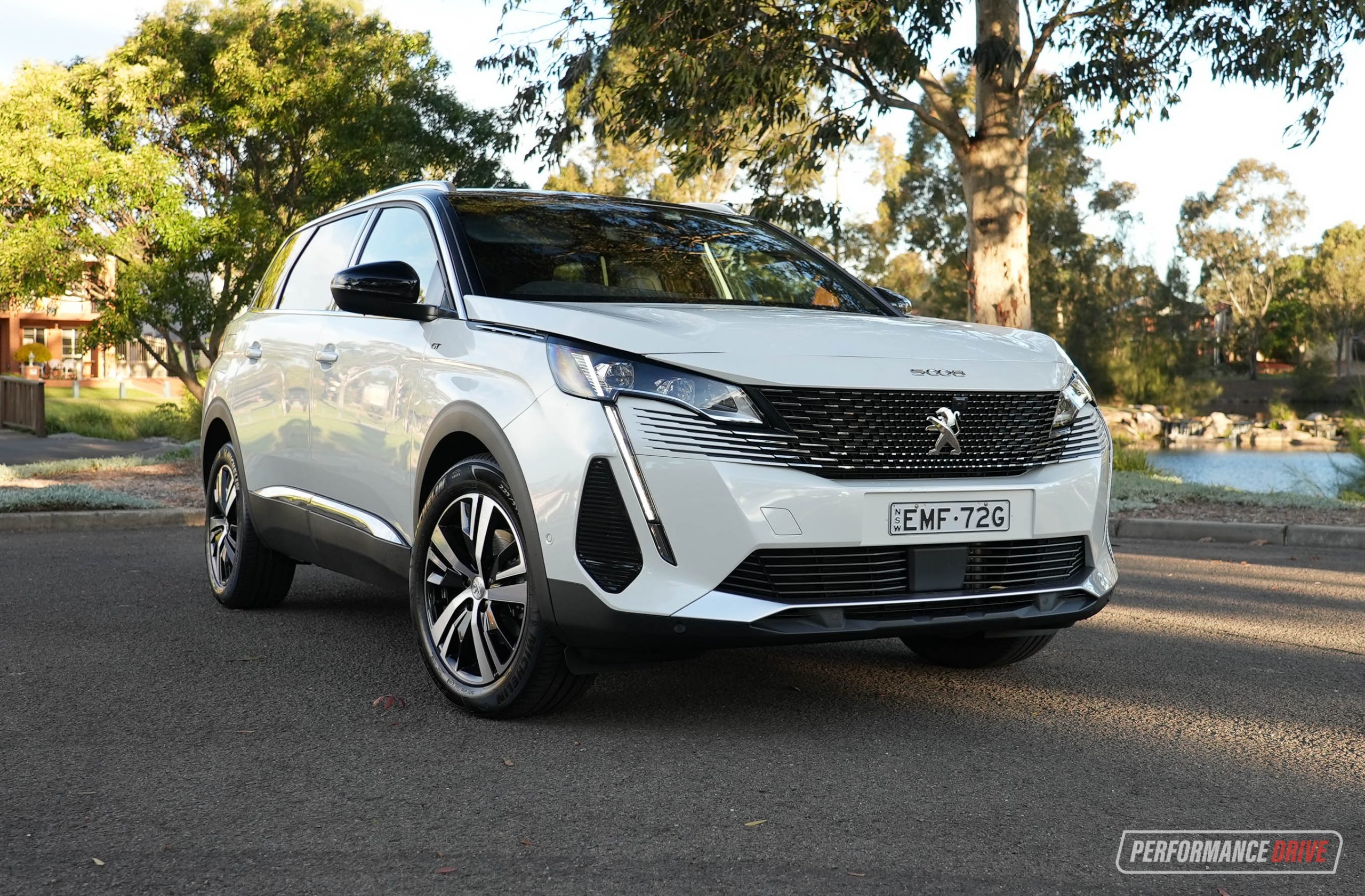 2021 Peugeot 5008 GT petrol review (video)