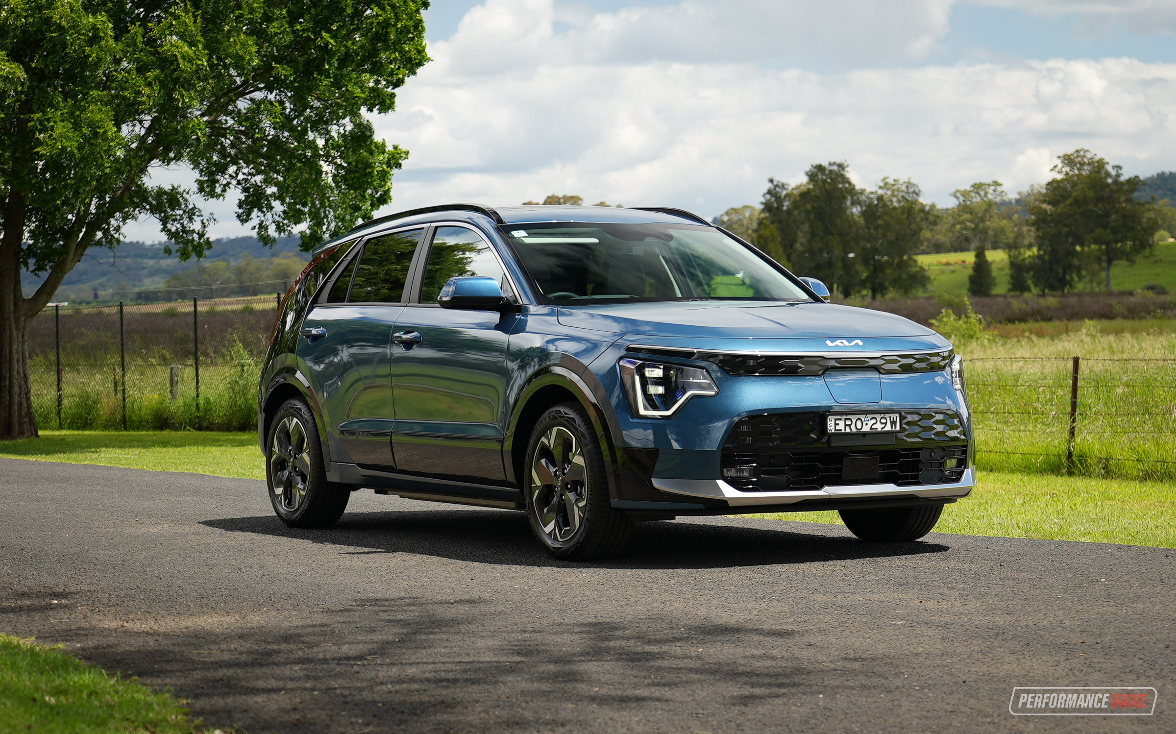 2023 Kia Niro review – Hybrid & Electric (video)